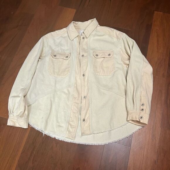 Thred & Supply cream women’s button down shirt jacket raw hem shacket size small - Picture 2 of 9